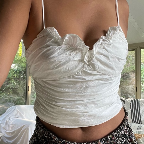 Zara white tank top blouse, ruffles on the top - Picture 4 of 4